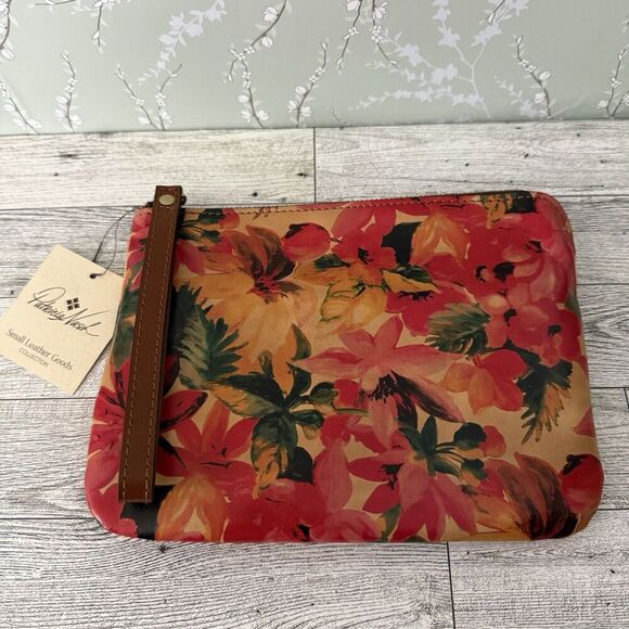 Patricia Nash Cassini Leather Wristlet Spring Multi Floral Oil Paint NWT MSRP 79 - Picture 7 of 7